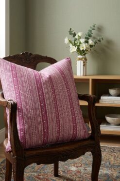 SAPPHIRE CUSHION COVER